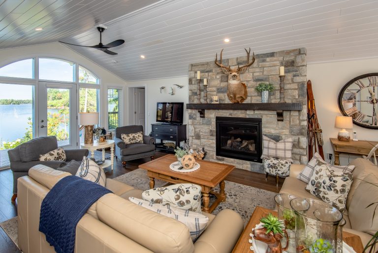 Happy Homeowners: Denise & Graham's Muskoka Beauty - Quality Homes ...